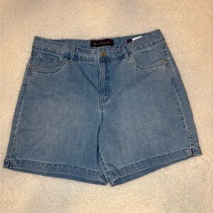 Gloria Vanderbilt Light Blue Jean Shorts